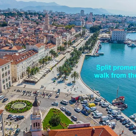 Apartment Traditional Bacvice, 3 Min Walk To The Split