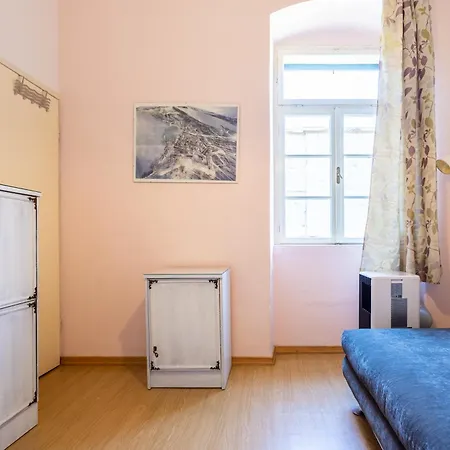 Apartment Traditional Bacvice, 3 Min Walk To The Split