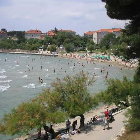 Traditional Bacvice, 3 Min Walk To The Apartment Split